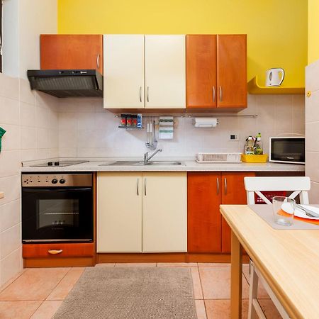 Apartments Erik B&B Adults Only Rovigno Esterno foto