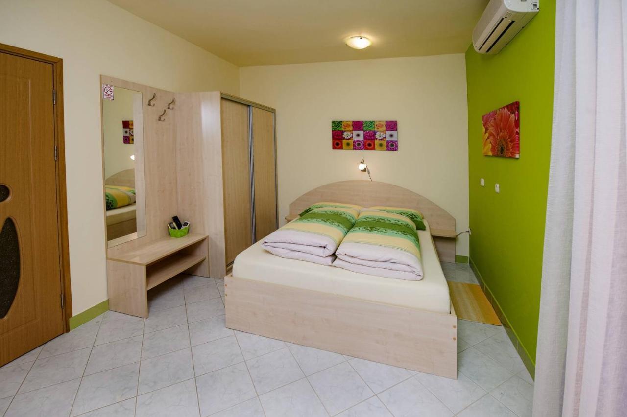 Apartments Erik B&B Adults Only Rovigno Camera foto