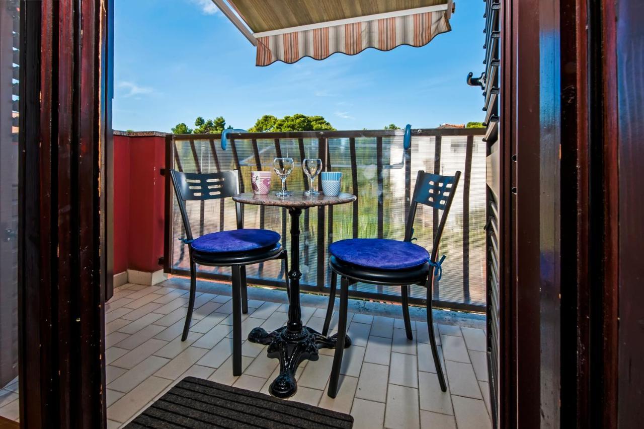 Apartments Erik B&B Adults Only Rovigno Esterno foto