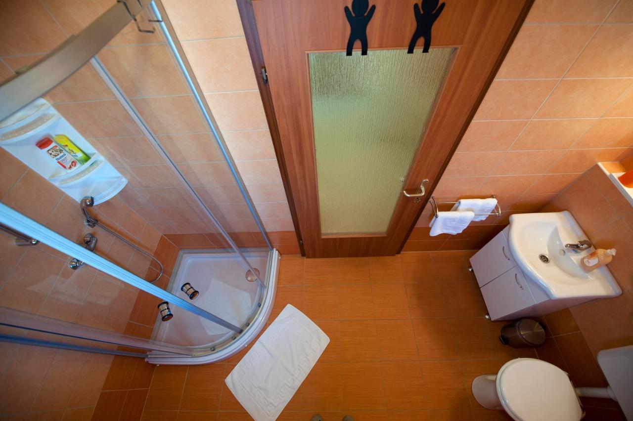 Apartments Erik B&B Adults Only Rovigno Esterno foto