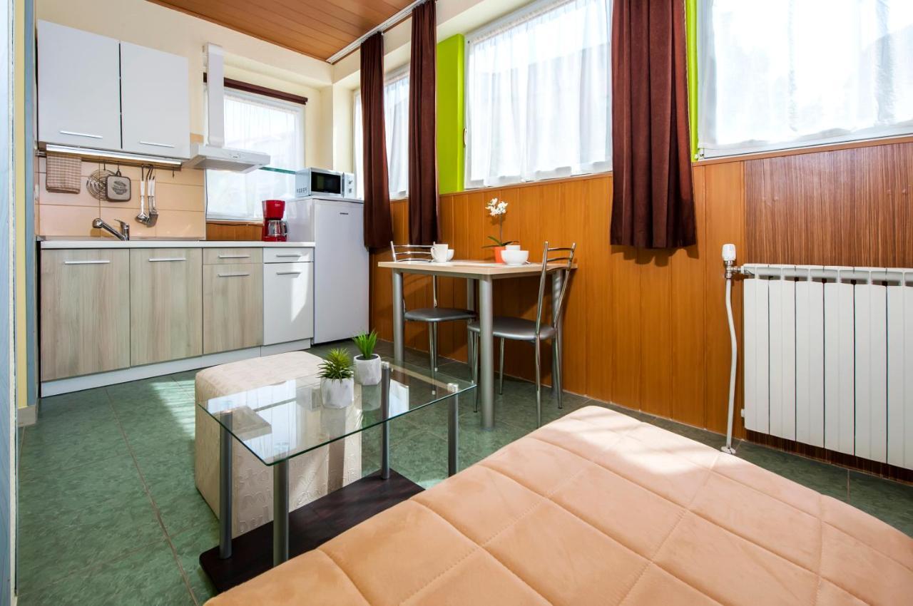 Apartments Erik B&B Adults Only Rovigno Esterno foto