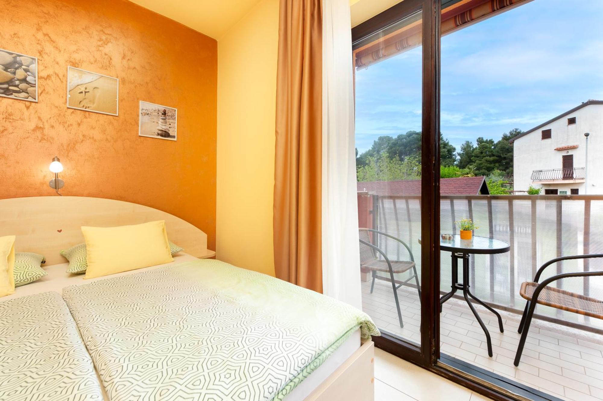 Apartments Erik B&B Adults Only Rovigno Esterno foto