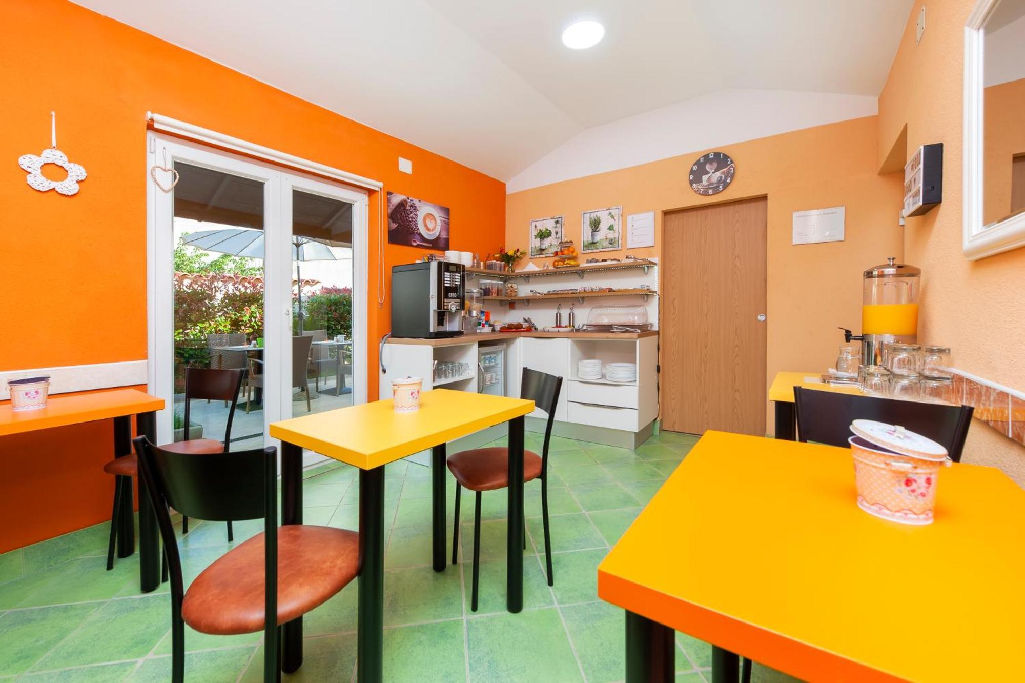 Apartments Erik B&B Adults Only Rovigno Esterno foto