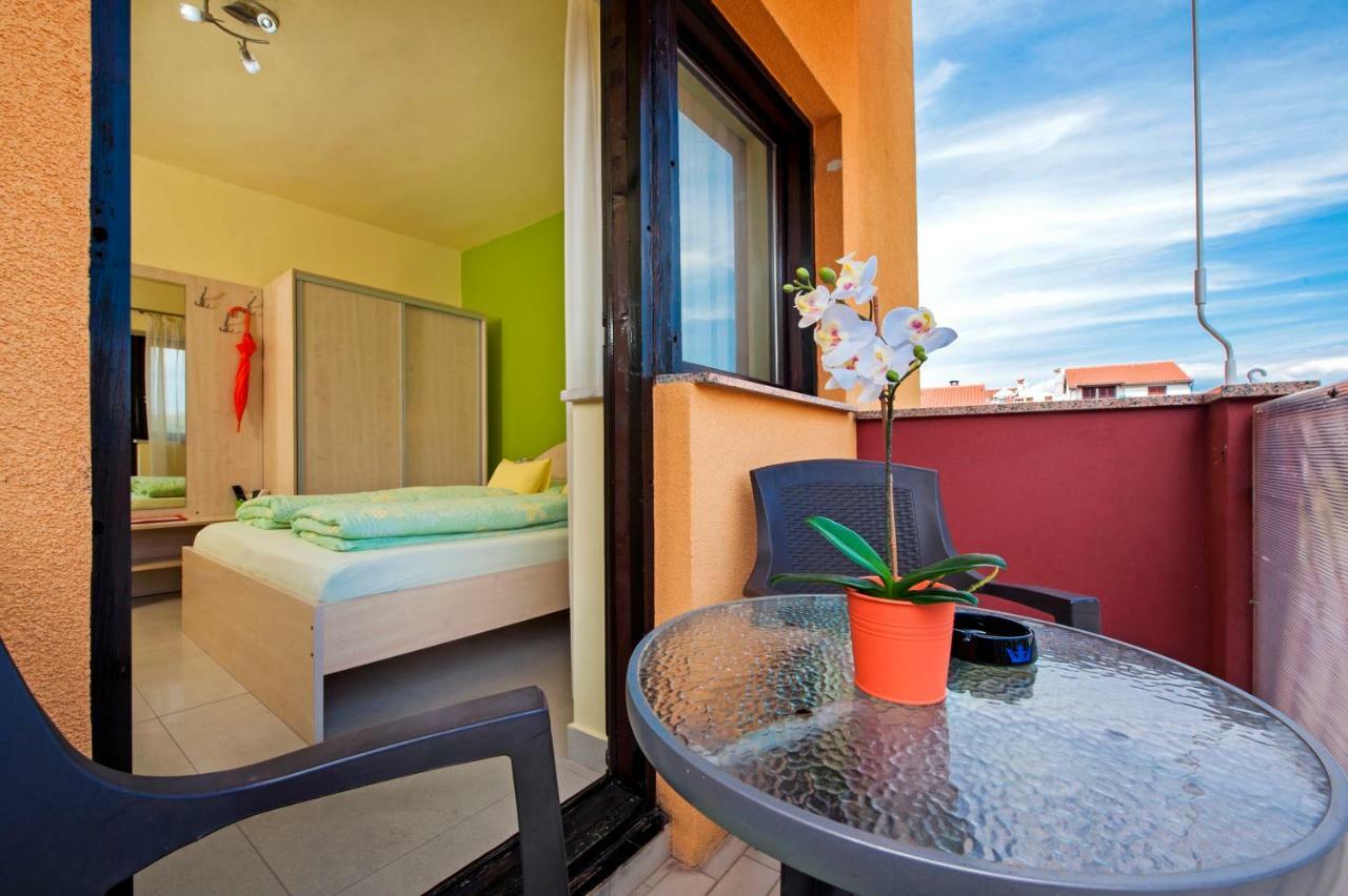 Apartments Erik B&B Adults Only Rovigno Esterno foto